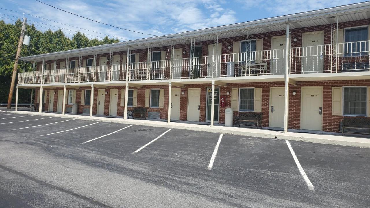 Travelodge By Wyndham Hershey Exterior photo